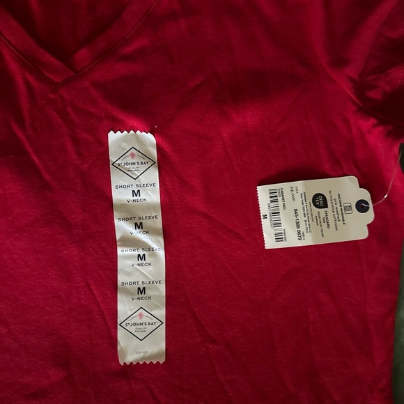 St. John's Bay V-Neck red Tee - Picture 2 of 4